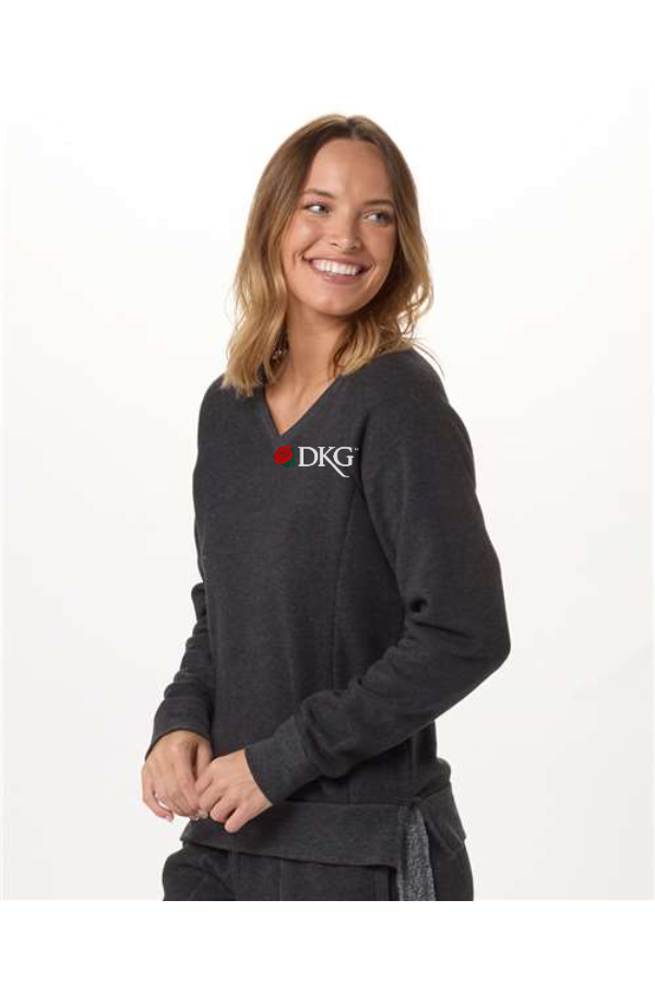 DKG V-Neck Pullover BW5402 EMB